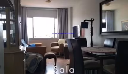 Apartamento MOBILIADO 51m², 01 dormitório, 01 banheiro e 01 vaga na garagem.  Condomínio com portaria 24hrs.  Excelente localização