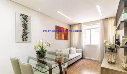 Apartamento 70m², 02 dormitórios e  01 banheiro.  Condomínio com portaria, segurança 24hrs.  Excelente localização á 7 minutos andando da estação