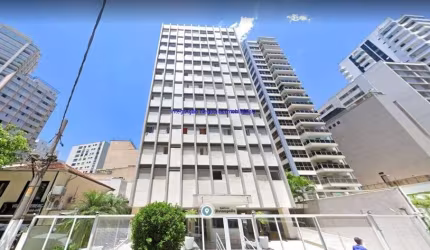 Apartamento 117m², 03 dormitórios, 02 banheiros e 01 vaga na garagem.  Condomínio com portaria 24hrs e salão de festa.  Excelente localização.