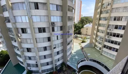 Apartamento 177m², 03 dormitórios (sendo 01 suíte), 03 banheiros e 02 vagas na garagem.  Condomínio com portaria, segurança 24hrs, piscina adulto
