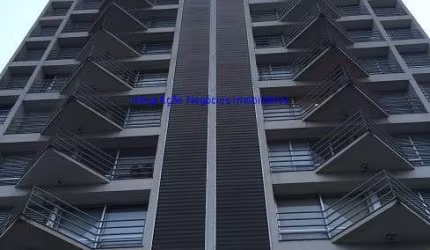 Apartamento 169m², 03 dormitórios (sendo 01 suíte), 03 banheiros e 04 vagas na garagem.   Condomínio com portaria e segurança 24hrs, Piscina coberta