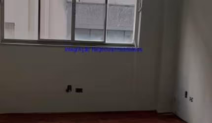 Conjunto Comercial 120m², 05 salas, 01 copa e 02 banheiros.  Condomínio com recepção e segurança.  Excelente localização