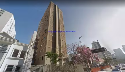 Apartamento 78m², 02 dormitórios, 01 banheiro e 01 vaga na garagem.  Condomínio com portaria 24hrs e salão de festa.  Excelente localização