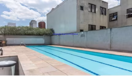 Apartamento 29m², 01 dormitório, 01 banheiro e 01 vaga na garagem.  Condomínio com portaria, segurança 24hrs, piscina, sauna, sala de ginástica.