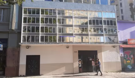 Prédio Comercial 1.080m² e 1.240m² total, com 04 pavimentos (01mezanino), 08 banheiros.   Excelente localização á 8 minutos andando para a estação