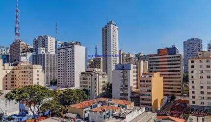 Apartamento 118,14m², 03 dormitórios (sendo 01 suíte), 03 banheiros e 01 vaga na garagem.  Condomínio com portaria 24hrs e salão de festa.