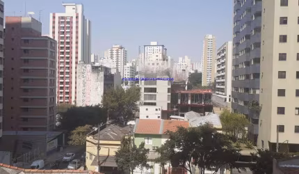 Apartamento Studio 29m², 01 dormitório, 01 banheiro e 01 vaga na garagem.  Condomínio com portaria, segurança 24hrs, piscina, salão de festa,