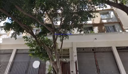 Apartamento 22m², 01 dormitório e 01 banheiro.  Condomínio com portaria 24hrs.  Excelente localização á 5 minutos andando para a estação do metrô