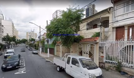 Terreno 767m², 40 vagas na garagem.  Excelente localização entre as Ruas Robertson, Paulo Orozimbo e Antônio Tavares.