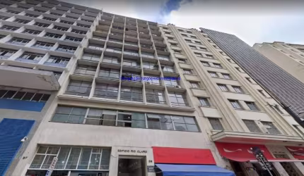 Condomínio com recepção e segurança 24hrs.  Excelente localização á 2 minutos andando para  a estação do metrô Anhangabaú; Entre as Ruas João Adolfo,