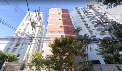 Apartamento 80m², 02 dormitórios (sendo 01 suíte), 02 banheiros e 01 vaga na garagem.  Condomínio com portaria, segurança 24hrs, piscina,