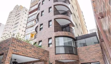 Apartamento 44m², 01 dormitório (sendo suíte), 02 banheiros e 01 vaga na garagem.  Condomínio com portaria, segurança 24hrs, academia, salão de festa.