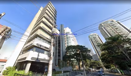 Conjunto Comercial 184,40m², 04 banheiros e 04 vagas na garagem.  Condomínio com recepção.  Excelente localização á 8 minutos andando para a estação