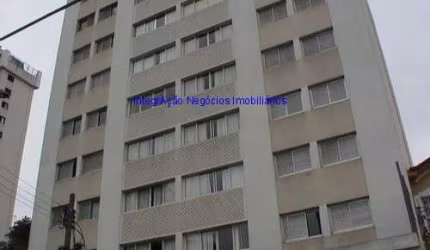 Apartamento 85m², 02 dormitórios e 02 banheiros.   Condomínio com portaria 24hrs, lavanderia e salão de festa.   Excelente localização entre as Ruas B