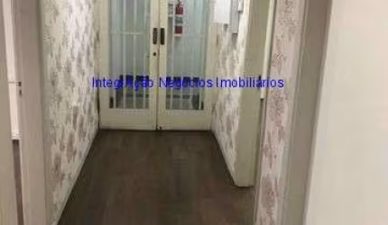 Conjunto Comercial 68m², 04 salas e 02 banheiros.  Excelente localização á 4 minutos andando para a estação do metrô São Bento; Entre as Ruas Três de