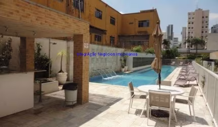 Apartamento 30m², 01 dormitório, 01 banheiro e 01 vaga na garagem. Ótima área de lazer. Excelente localização.