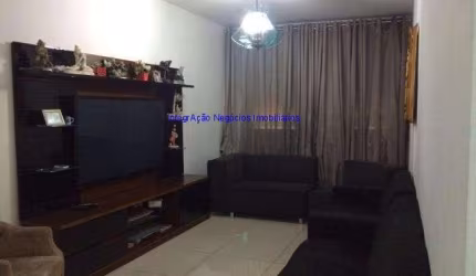 Apartamento 109m², 02 dormitórios, 02 banheiros, sem vagas de garagem. Excelente localização.