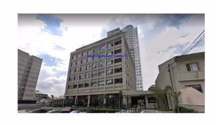 Laje comercial (517m²) próxima à Estação Pinheiros da Linha Amarela do Metrô e Trem, ocupada (ALUGADA) e disponível apenas para venda.
