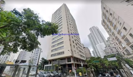 Apartamento 66m² total, 02 dormitórios (1 dormitório menor), 01 banheiro e sem vaga na garagem.  Condomínio com portaria e segurança 24hrs.