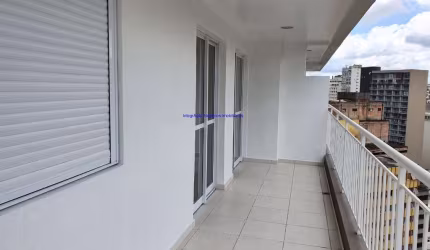 Condomínio com piscina, solarium, espaço fitness, espaço gourmet, salão de festas, e ainda o morador também vai desfrutar de dois serviços
