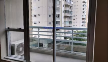 Condomínio com recepção e portaria.  Próximo a duas estações de metrô, Fácil acesso a Avenida Paulista, e AOS HOSPITAIS BENEFICÊNCIA PORTUGUESA,