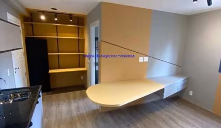 Apartamento 35m², 02 dormitórios e 01 banheiro.