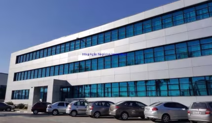 Prédio comercial 3.879m², Ar Condicionado instalado, ótima quantidade de vagas. Ótima localização, frente para a Marginal Tietê.