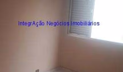 Condomínio com portaria e segurança.  Ótima localização 400 metros da estação de metrô Oscar Freire (6min a pé).