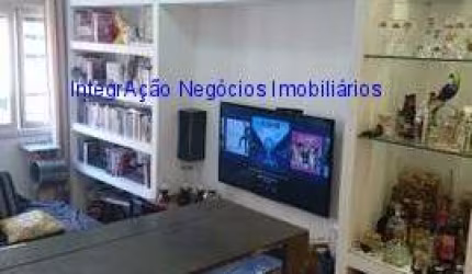 Apartamento 78m²,  02 dormitórios e 02 banheiros.    Condomínio com portaria e segurança 24hrs.  Excelente localização.