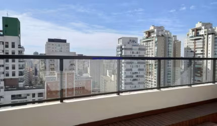 Condomínio com portaria e segurança por monitoramento 24h.  Ótima localização à 850 metros da Avenida Paulista e Estação do Metrô Consolação,
