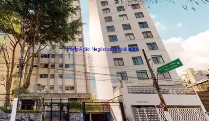 Condomínio com segurança e portaria 24h.  Excelente localização à 7 minutos andando da Avenida Paulista, entre as Ruas Peixoto Gomide, Antonio Carlos,