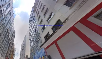 Conjunto comercial 74m² e 01 banheiro.   Condomínio com recepção.  Excelente localização á 3 minutos andando para a estação do metrô Republica
