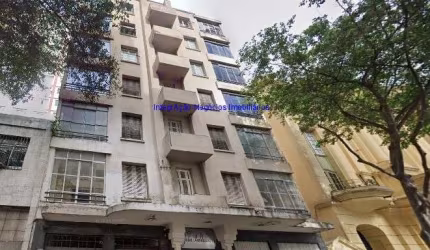Predio 2.600 m2, 07 andares e 02 lojas térreas.  Excelente localização, entre as Rua Asdrúbal do Nascimento e Jandaia; Próximo dqa estação do metrô