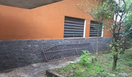 Terreno para investidores, com 506.00 m² de Terreno com 14.50 metros de frente para a Rua principal e com frente para uma outra Via.