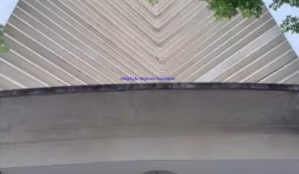 Conjunto comercial 110m² e 02 banheiros.  Condomínio com recepção e segurança.  Excelente localização entre as Ruas Martinho Prado e Martins Fontes