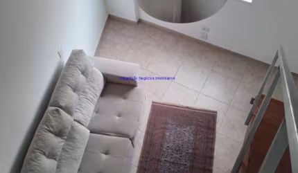 Apartamento Loft MOBILIADO 30m², 01 dormitório e 01 banheiro.   Condomínio sem portaria.  Excelente localização entre as Ruas  Veloso Guerra