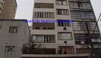 Apartamento 44m², 01 dormitório e 01 banheiro.  Condomínio com portaria e segurança.  Excelente localização