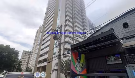 Conjunto Comercial 183m², 02 banheiros e 04 vagas na garagem.  Condomínio com recepção.   Excelente localização á 3 minutos andando para a estação