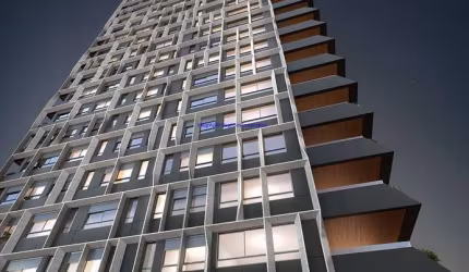 Apartamento 252m², 04 dormitórios (sendo suítes), 05 banheiros e 02 vagas na garagem; (Fotos ilustrativas, entrega prevista para Setembro/2025).