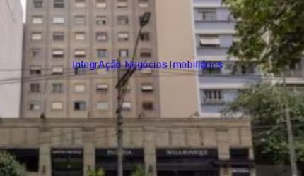 Apartamento 43m², 01 dormitório e 01 banheiro.  Condomínio com portaria e segurança.  Excelente localização á 8 minutos andando para a estação