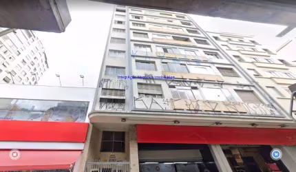 Apartamento 102m², 02 dormitórios (sendo 01 suíte) e 02 banheiros.  Condomínio com portaria 24hrs.  Excelente localização