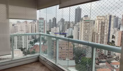 Apartamento 150m², 03 dormitórios (sendo suítes), 04 banheiros e 03 vagas de garagem.  Condomínio com portaria, segurança, piscina, salão de festas