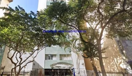 Apartamento 43m², 01 dormitório, 01 banheiro e 01 vaga de garagem.  Condomínio com portaria e segurança.  Excelente localização