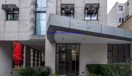 Conjunto Comercial 42m², 01 copa, 02 banheiros e 01 vaga de garagem.  Condomínio com recepção e segurança.  Excelente localização á 9 minutos andando