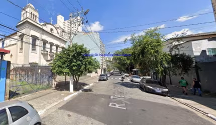 Terreno 2.342m².  Excelente localização entre as Ruas Joaquim Piza, Vitorio Emanuel e Mazzini.   Todas as informações aqui anunciadas são fornecidas