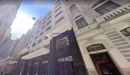 Conjunto comercial 365m², 02 banheiros.  Excelente localização entre as Ruas do Comercio, Quinze de Novembro e Quitanda.   Todas as informações