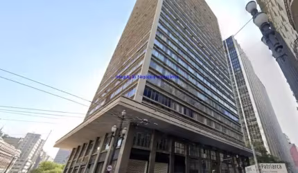 Condomínio com recepção e segurança.  Excelente localização á 4 minutos andando para a estação do metrô Anhangabaú; Próximo a Rua Doutor Miguel Couto,