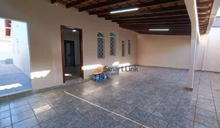 Casa com 3 dormitórios à venda, 169 m² por R$ 320.000,00 - Gramado - Uberlândia/MG