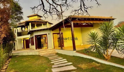 Sobrado com 3 dormitórios à venda, 241 m² por R$ 699.000,00 - Serra Verde - Ijaci/MG
