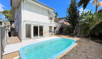 Casa com 3 dormitórios à venda, 206 m² por R$ 650.000,00 - Petrópolis - Novo Hamburgo/RS